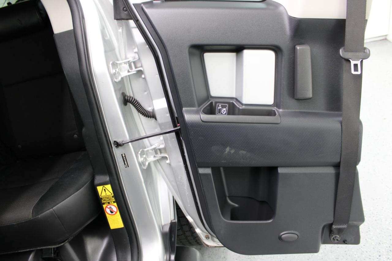 Toyota FJ Cruiser RWD 4dr Auto (Natl) 2008