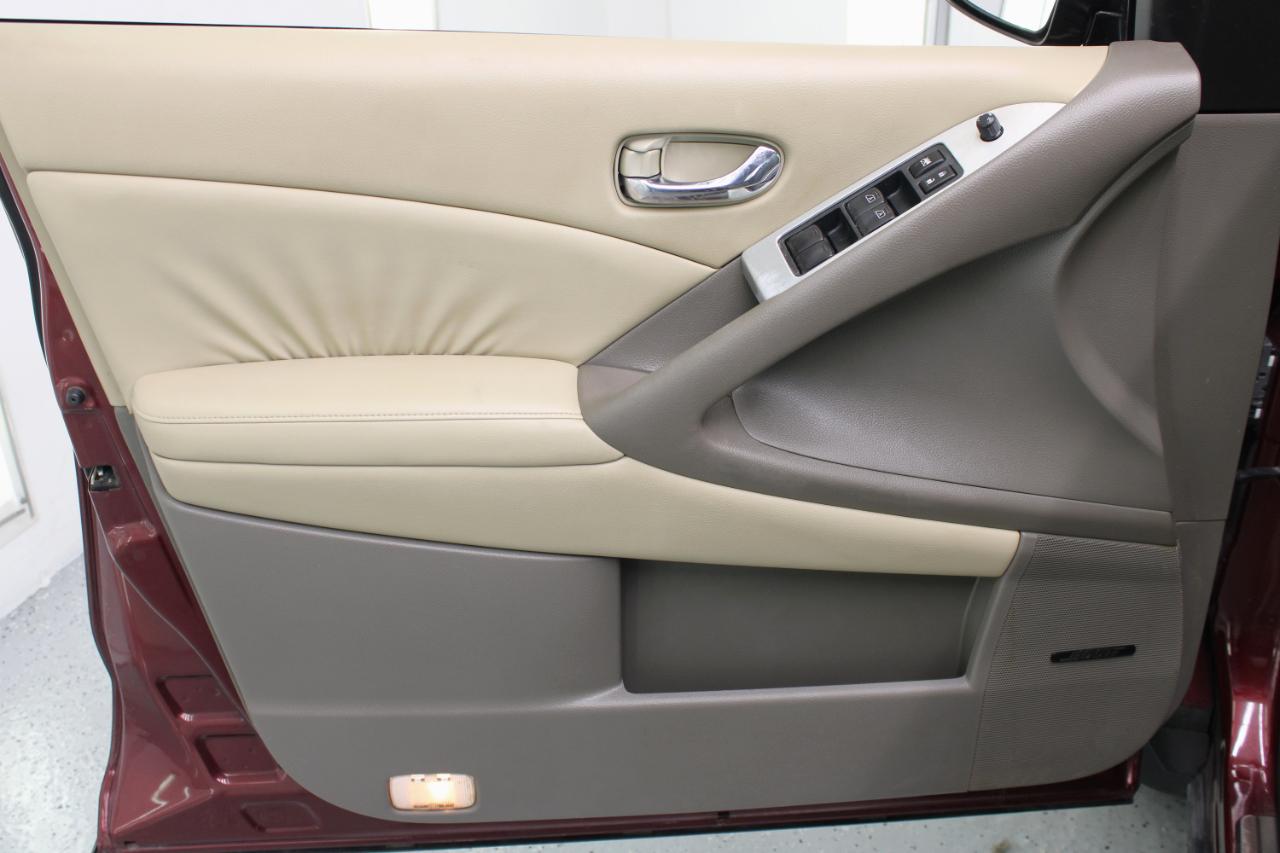 Nissan Murano AWD 4dr SL 2010