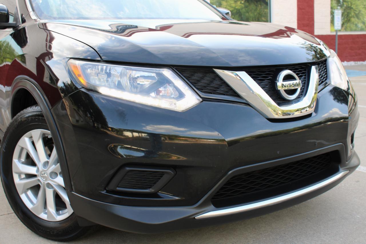 Nissan Rogue FWD 4dr SV 2016