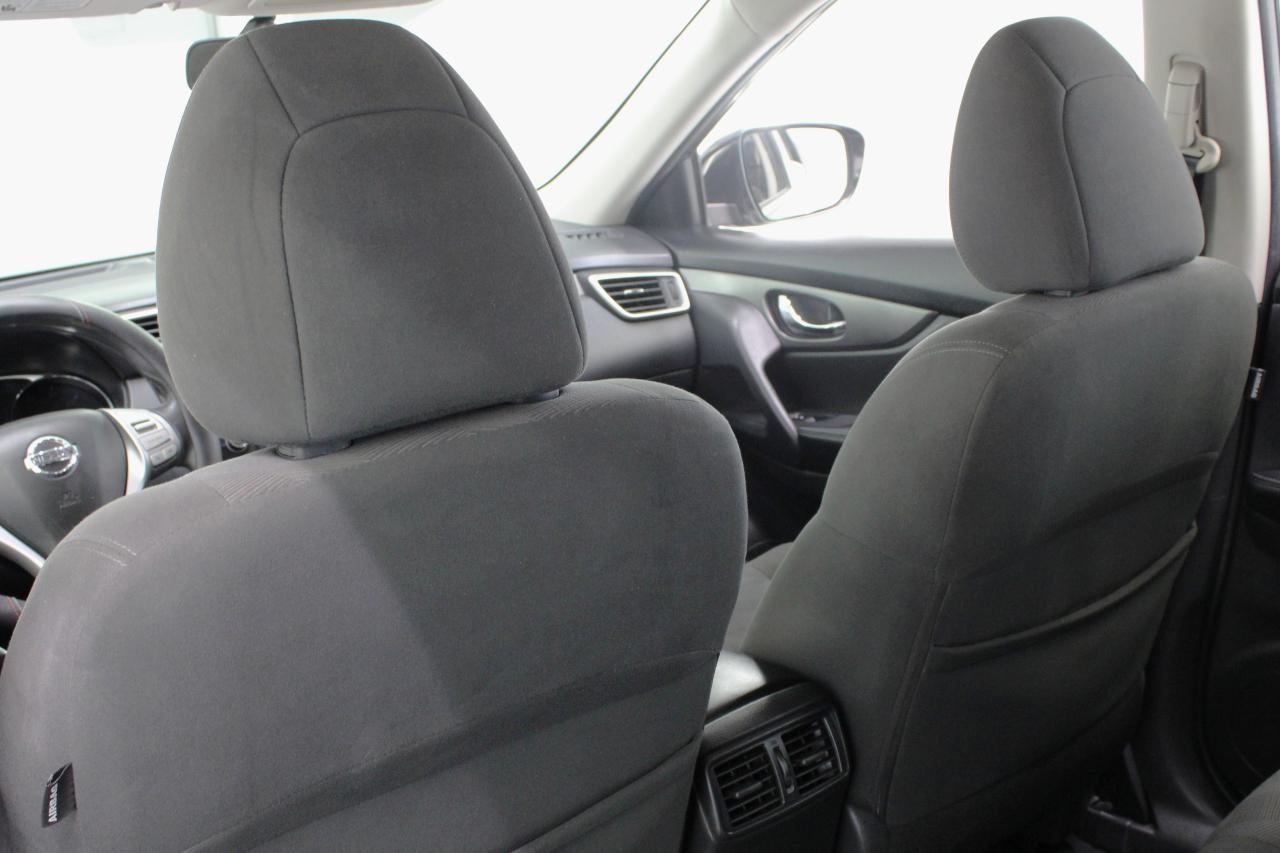 Nissan Rogue FWD 4dr SV 2016