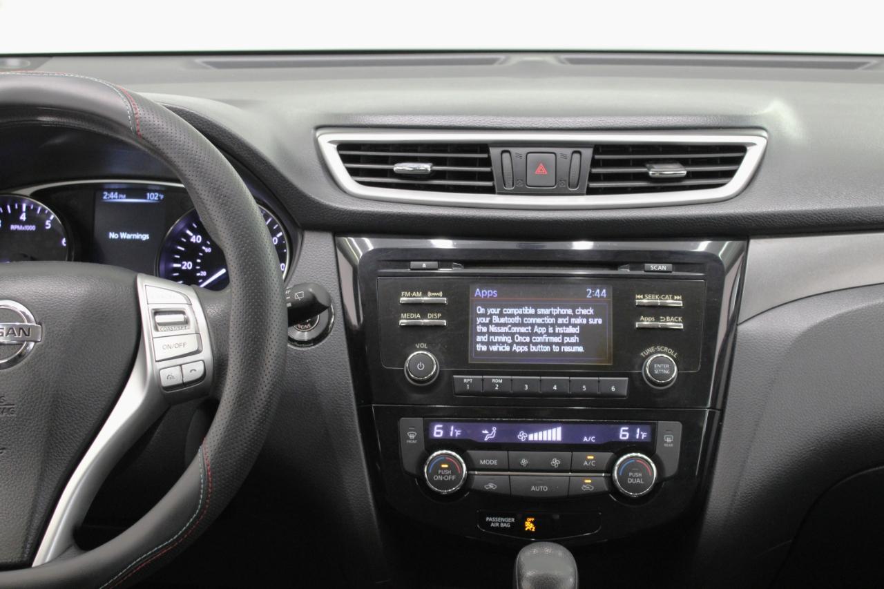 Nissan Rogue FWD 4dr SV 2016