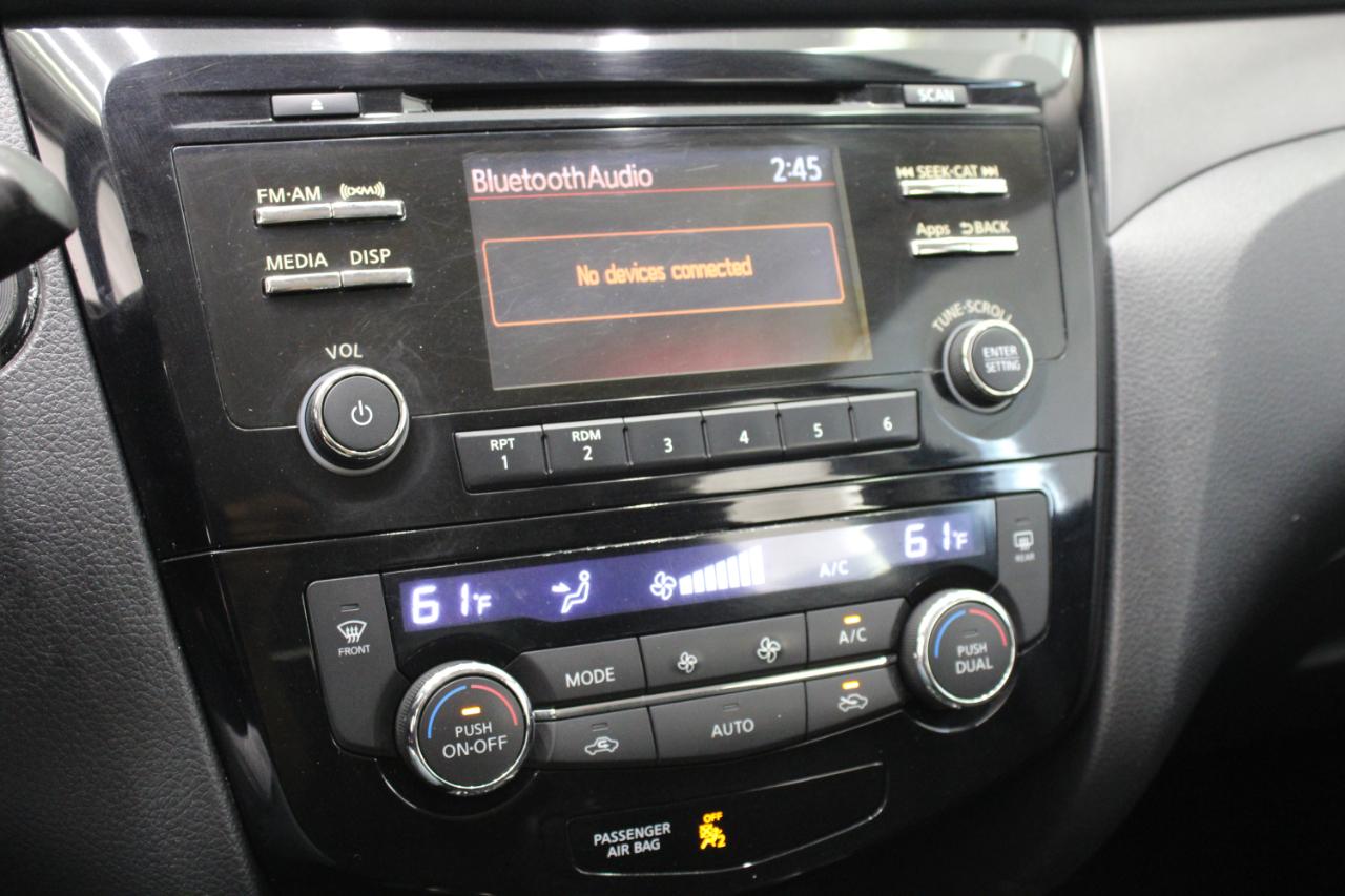 Nissan Rogue FWD 4dr SV 2016
