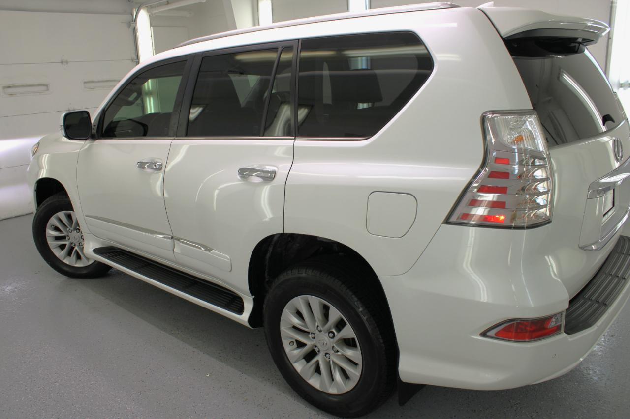 Lexus GX 460 4WD 4dr Premium 2017