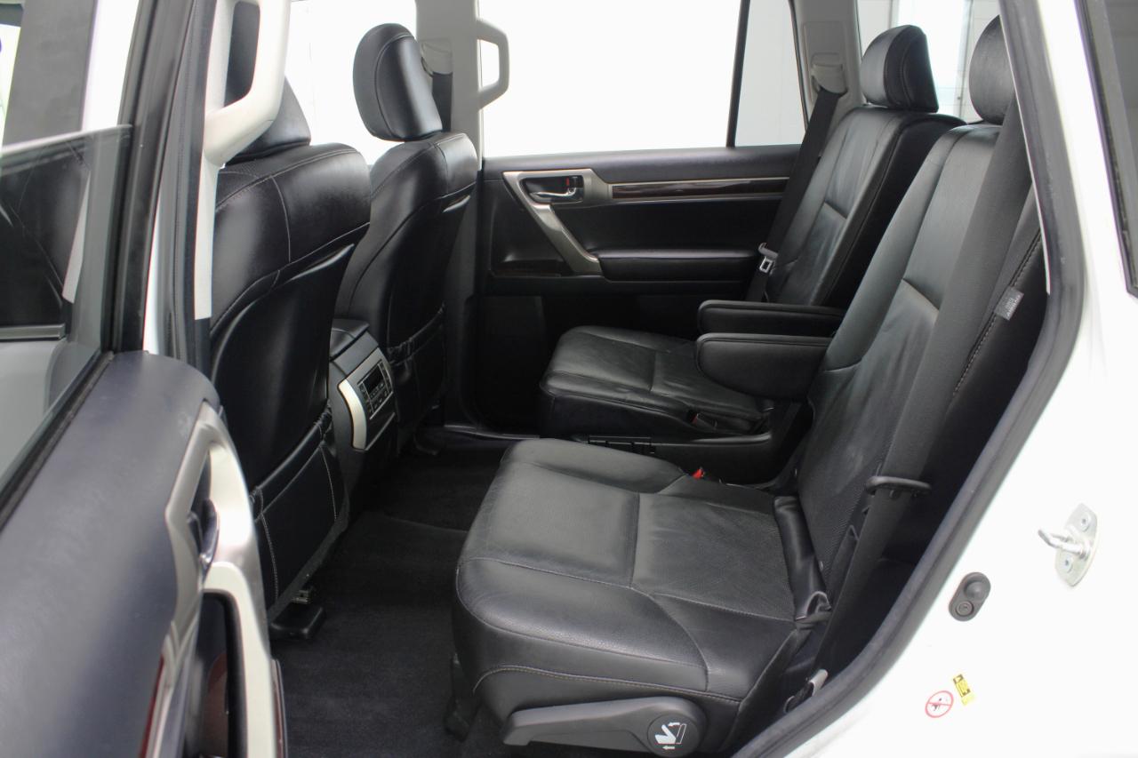 Lexus GX 460 4WD 4dr Premium 2017