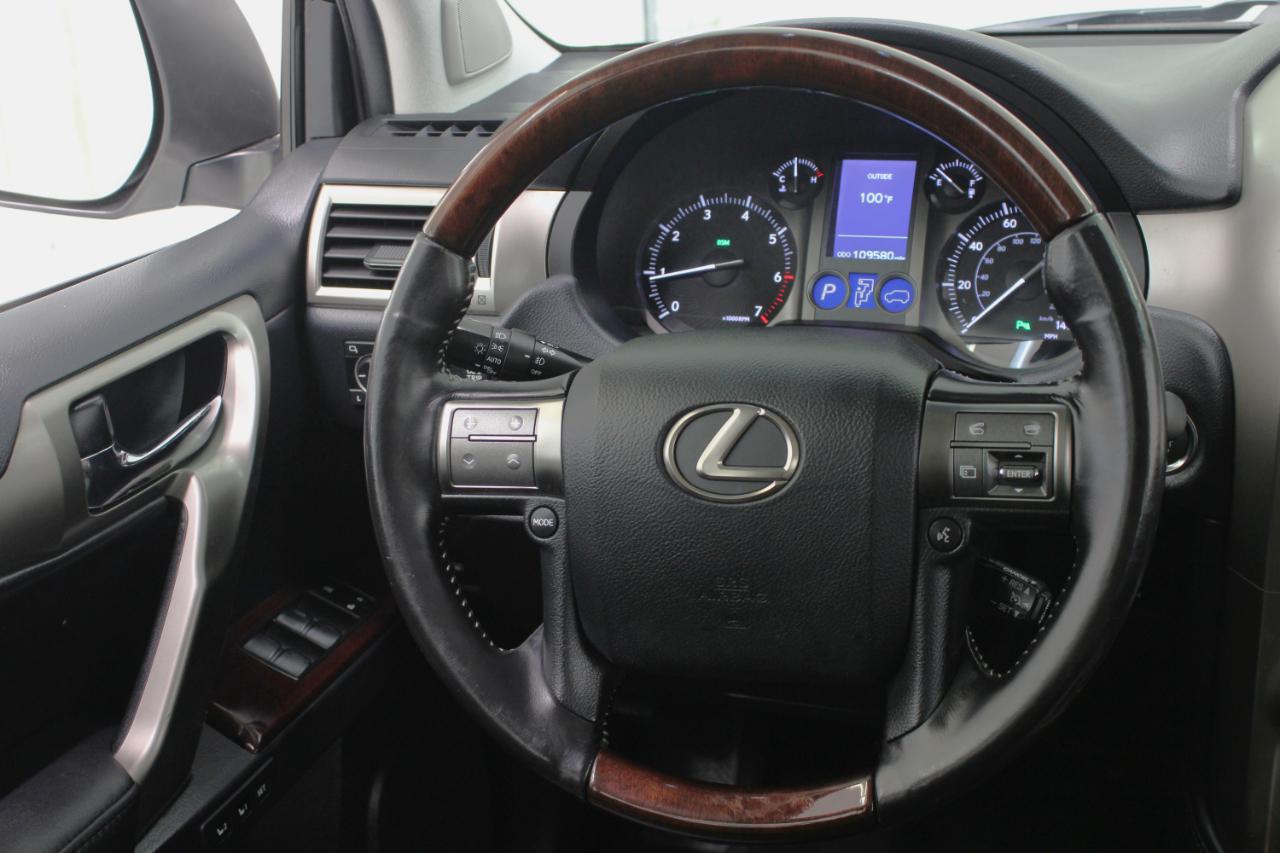 Lexus GX 460 4WD 4dr Premium 2017