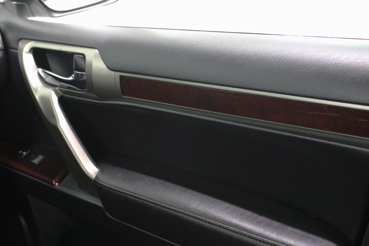 Lexus GX 460 4WD 4dr Premium 2017