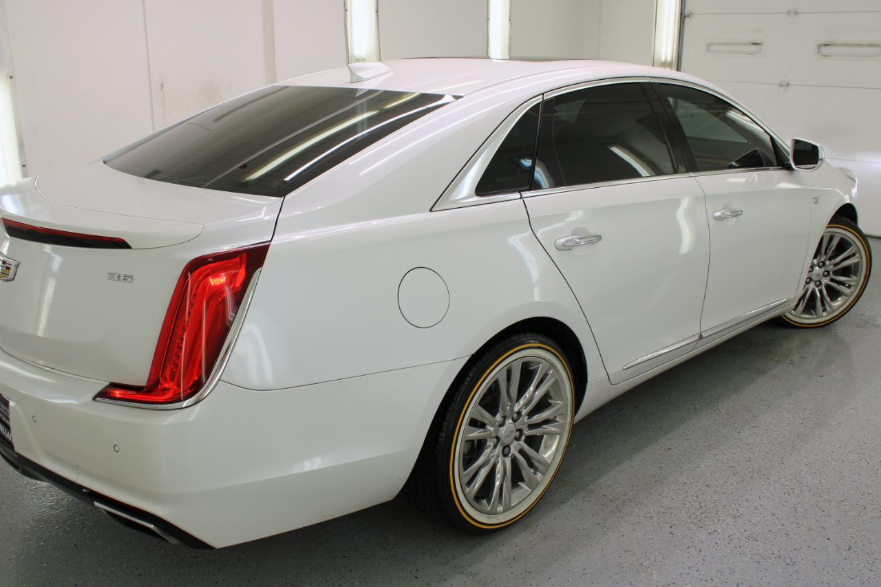 Cadillac XTS 4dr Sdn Luxury FWD 2018