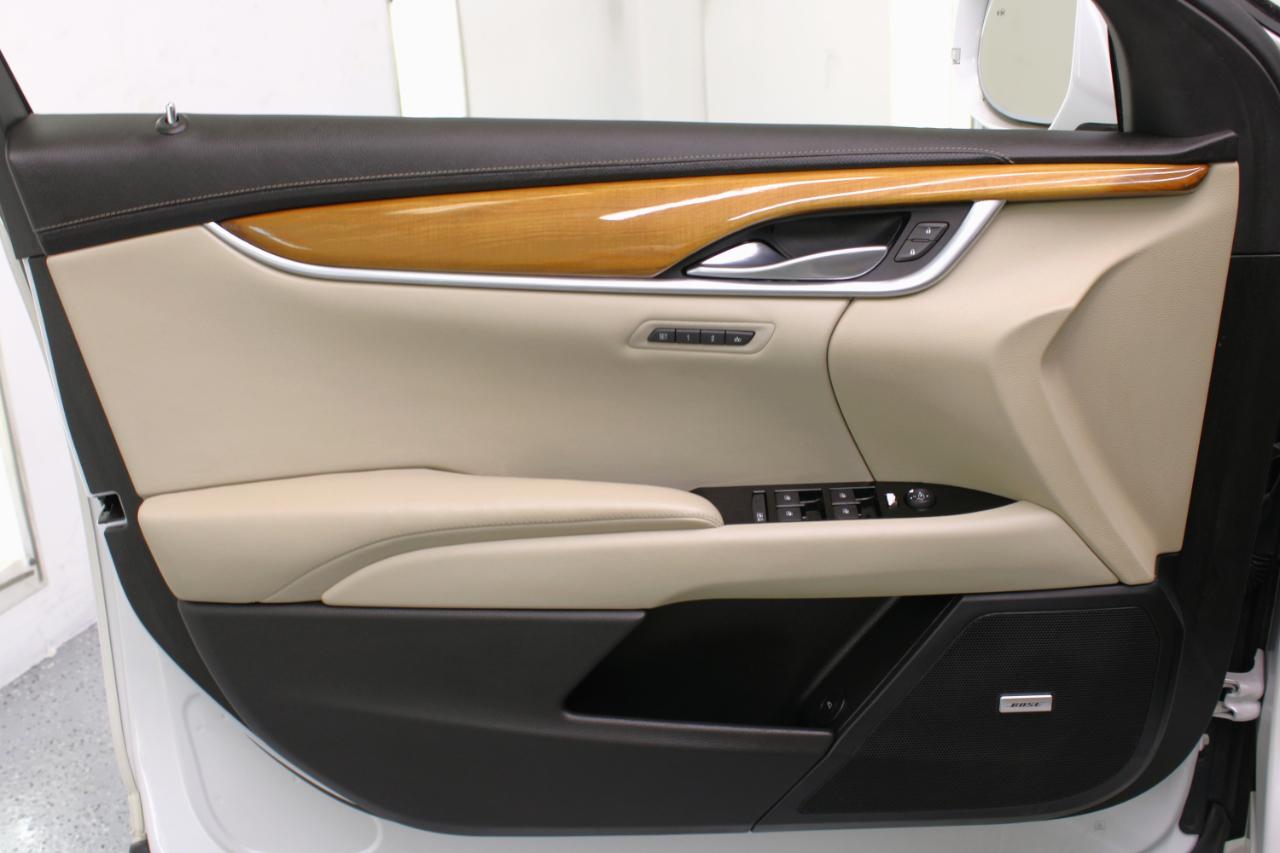 Cadillac XTS 4dr Sdn Luxury FWD 2018