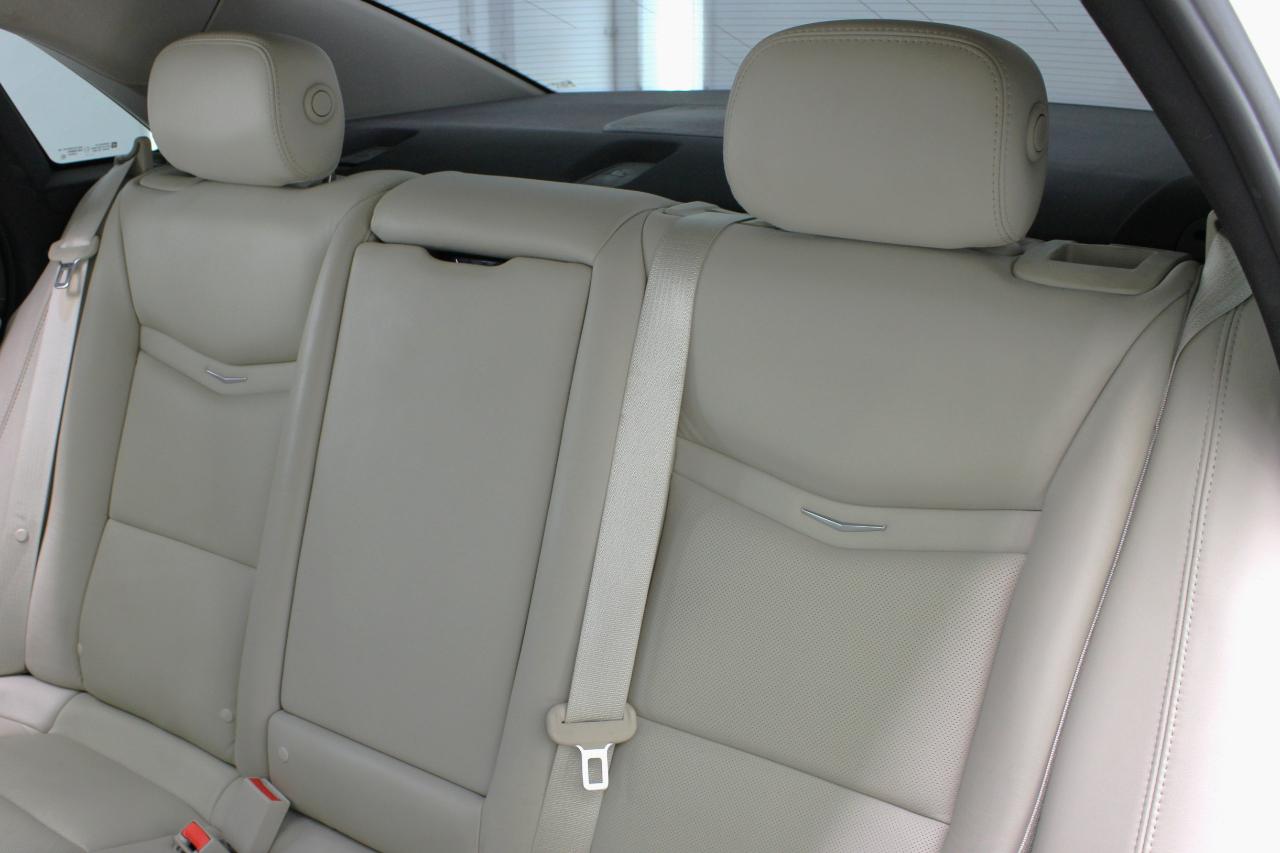 Cadillac XTS 4dr Sdn Luxury FWD 2018