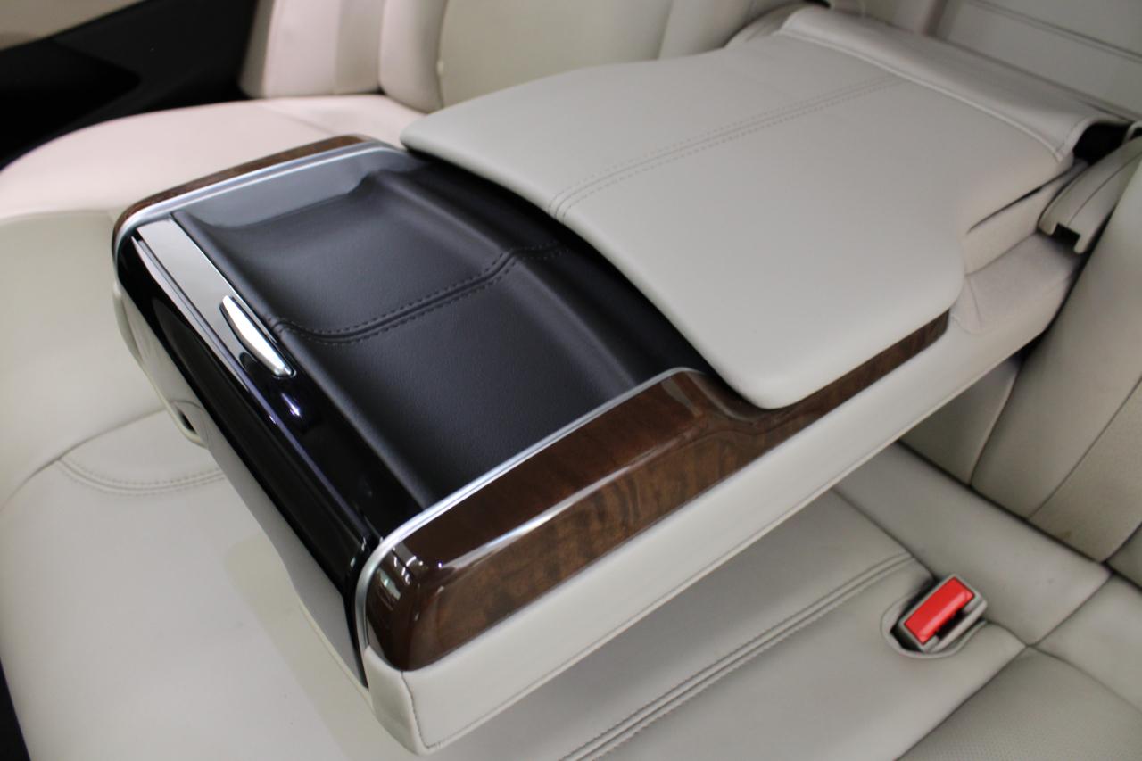 Cadillac XTS 4dr Sdn Luxury FWD 2018