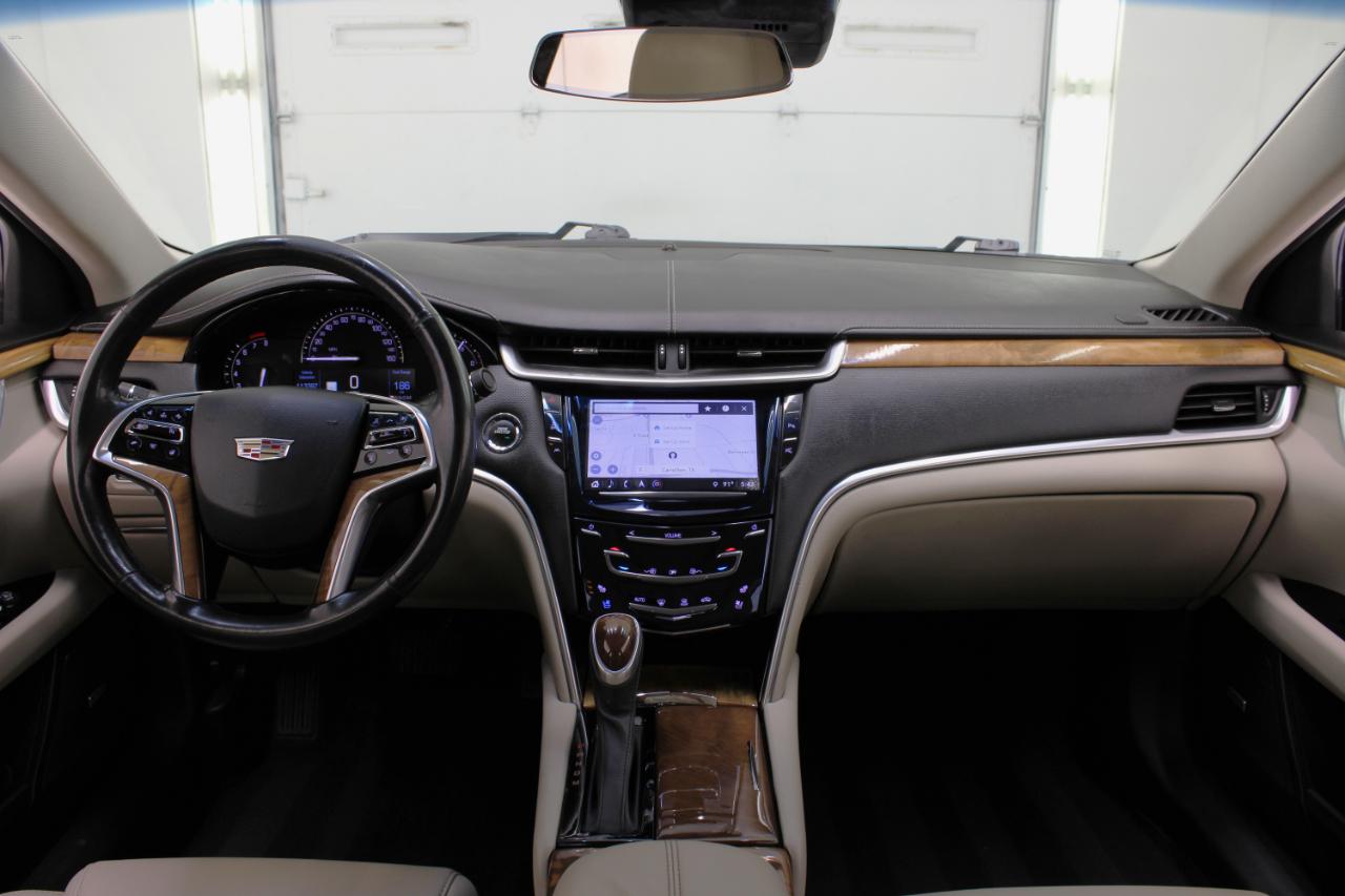 Cadillac XTS 4dr Sdn Luxury FWD 2018
