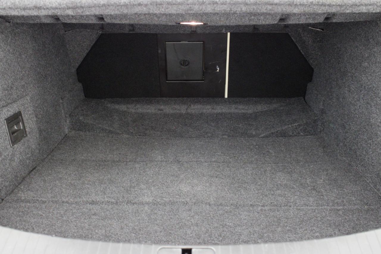 Cadillac XTS 4dr Sdn Luxury FWD 2018