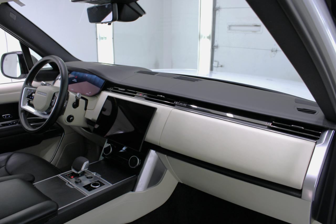 Land Rover Range Rover P530 SE LWB 7 Seat 2022