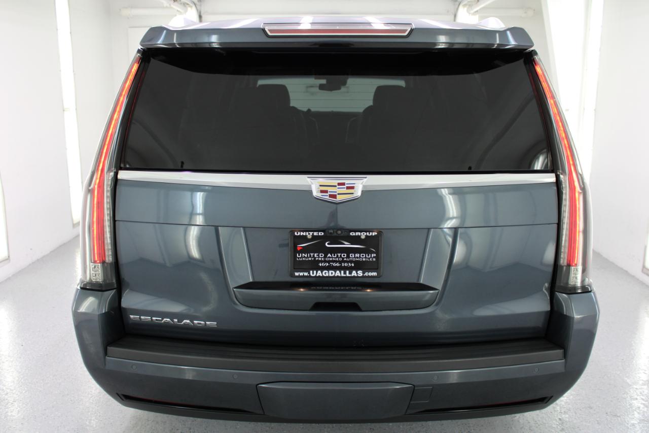 Cadillac Escalade ESV 4WD 4dr Premium Luxury 2019