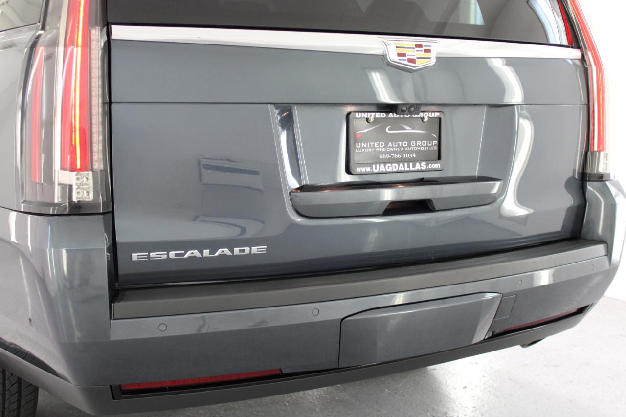 Cadillac Escalade ESV 4WD 4dr Premium Luxury 2019
