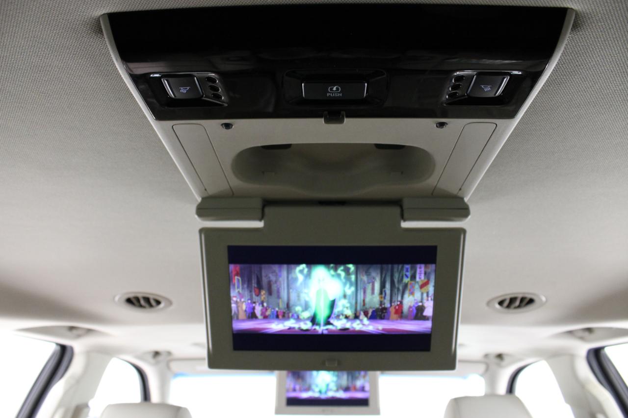 Cadillac Escalade ESV 4WD 4dr Premium Luxury 2019