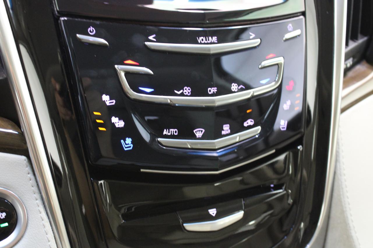 Cadillac Escalade ESV 4WD 4dr Premium Luxury 2019