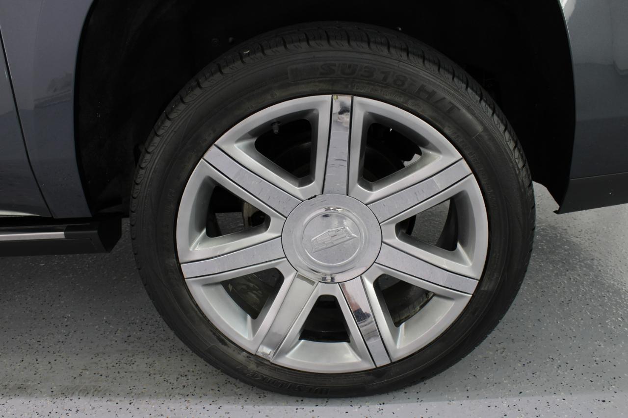 Cadillac Escalade ESV 4WD 4dr Premium Luxury 2019