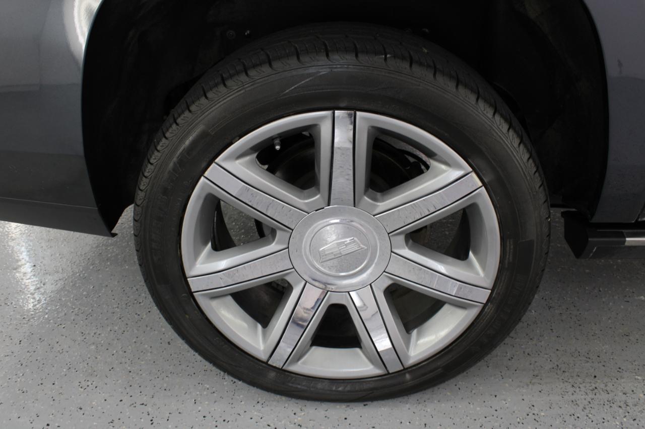 Cadillac Escalade ESV 4WD 4dr Premium Luxury 2019