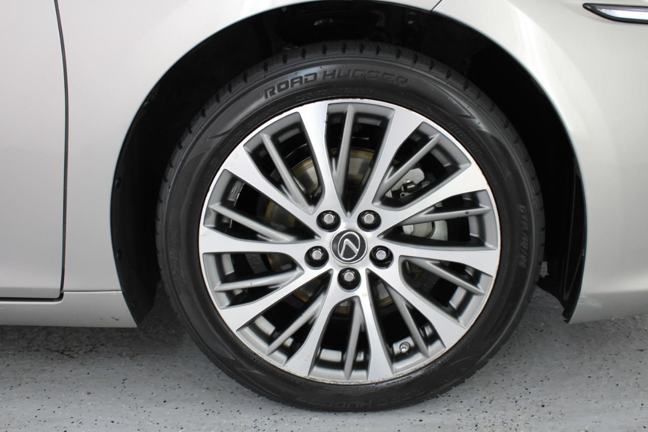 Lexus ES ES 350 FWD 2019
