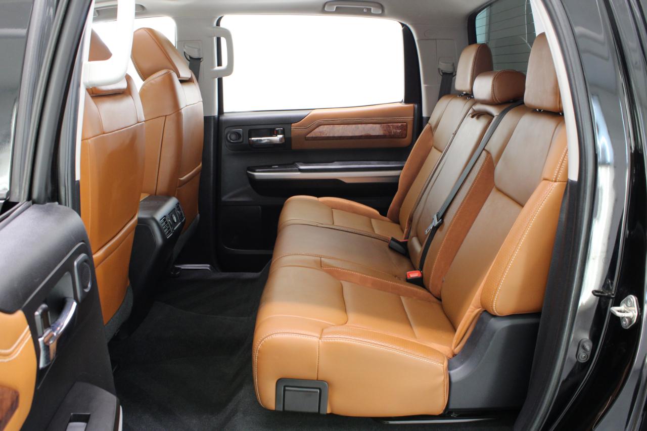 Toyota Tundra 4WD 1794 Edition CrewMax 5.5' Bed 5.7L FFV (Natl) 2017