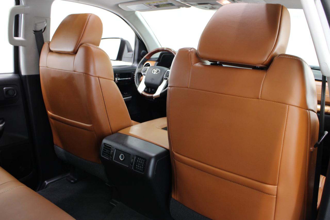 Toyota Tundra 4WD 1794 Edition CrewMax 5.5' Bed 5.7L FFV (Natl) 2017
