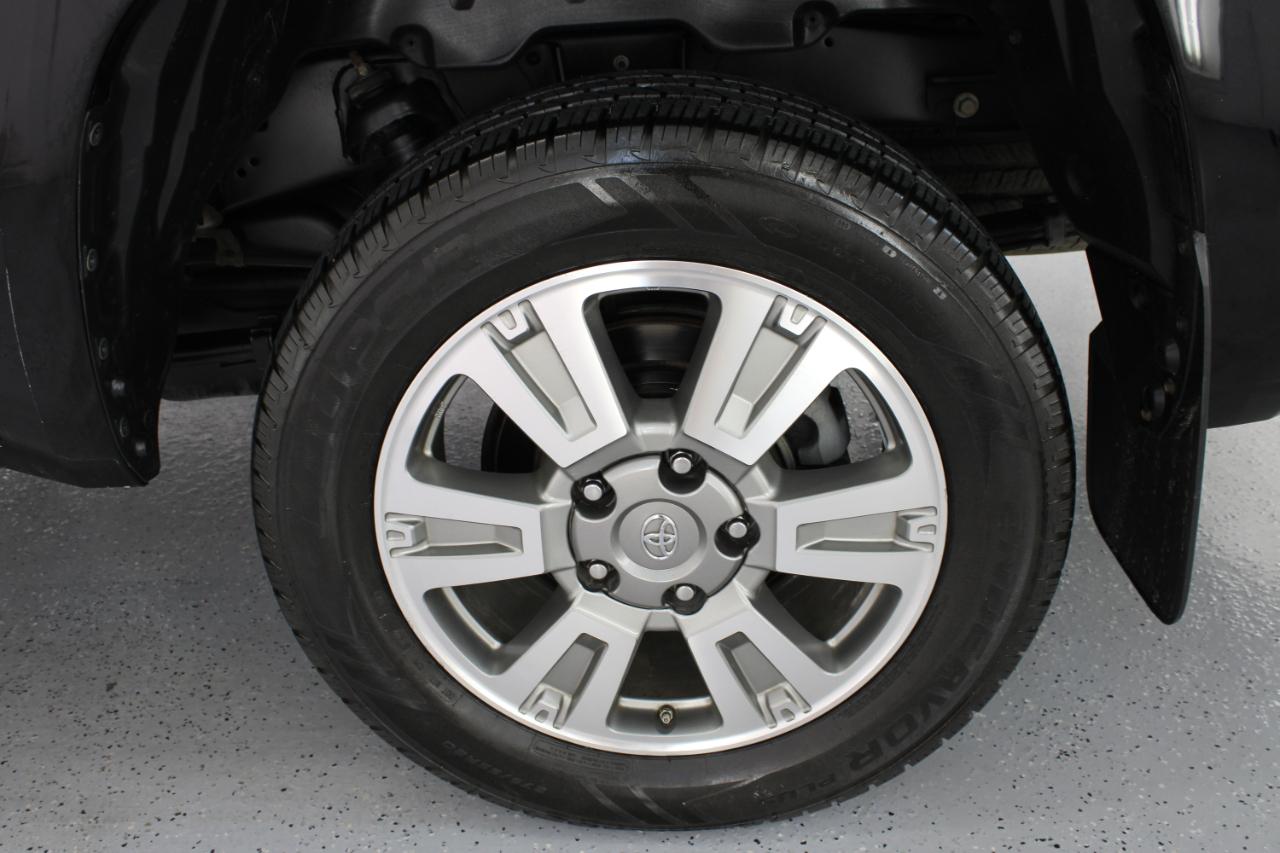 Toyota Tundra 4WD 1794 Edition CrewMax 5.5' Bed 5.7L FFV (Natl) 2017