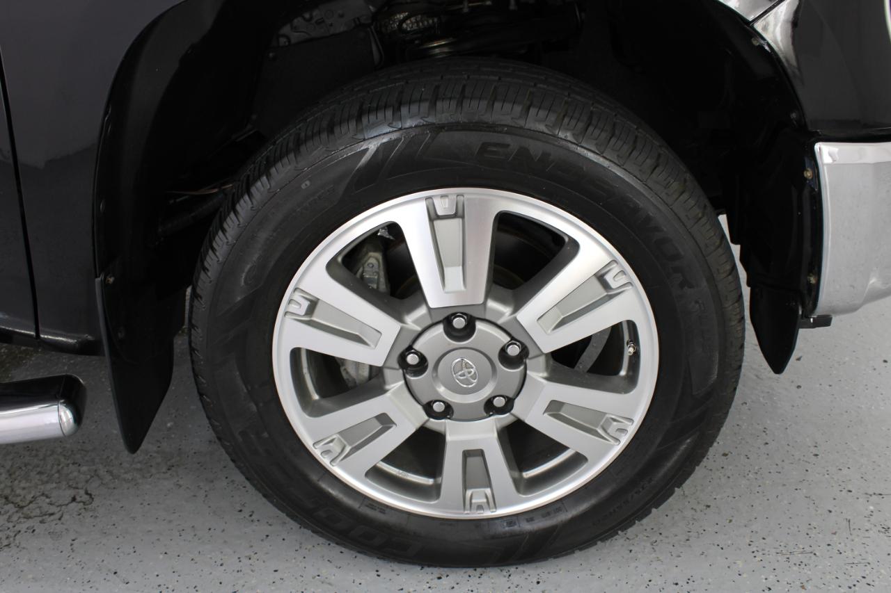 Toyota Tundra 4WD 1794 Edition CrewMax 5.5' Bed 5.7L FFV (Natl) 2017