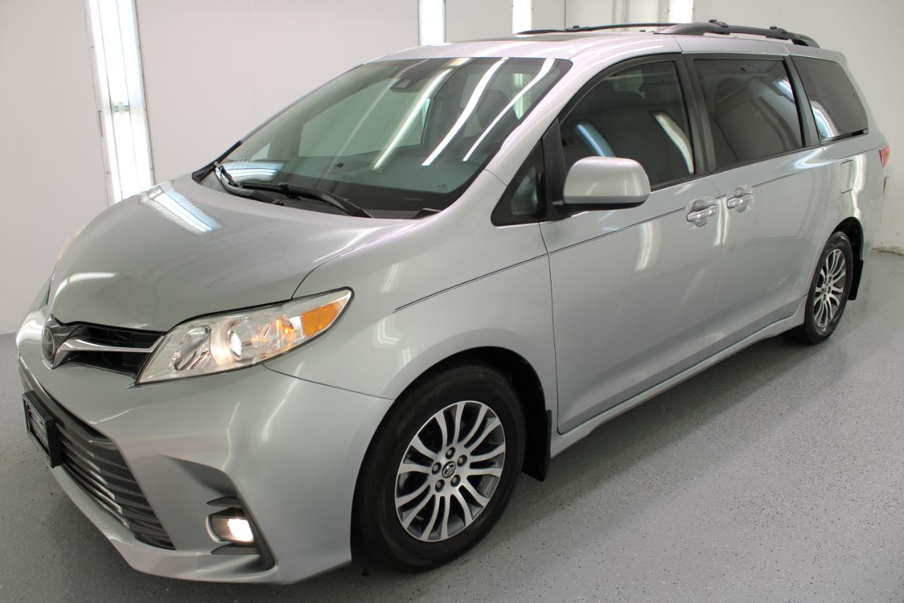 Toyota Sienna XLE Premium FWD 8-Passenger (Natl) 2020