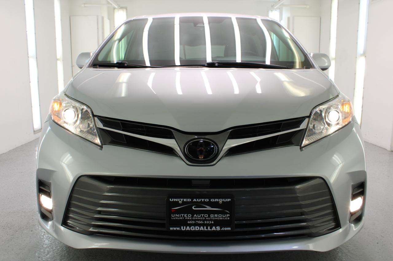 Toyota Sienna XLE Premium FWD 8-Passenger (Natl) 2020