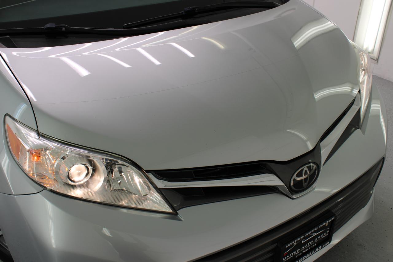 Toyota Sienna XLE Premium FWD 8-Passenger (Natl) 2020