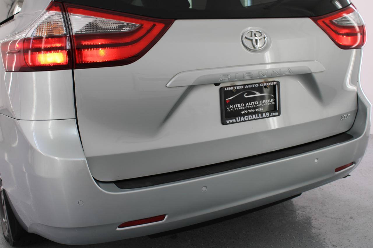 Toyota Sienna XLE Premium FWD 8-Passenger (Natl) 2020
