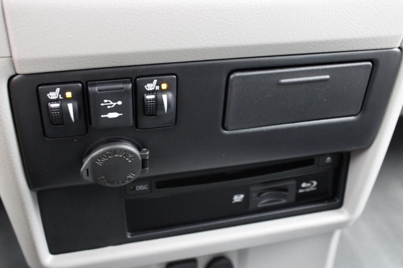 Toyota Sienna XLE Premium FWD 8-Passenger (Natl) 2020