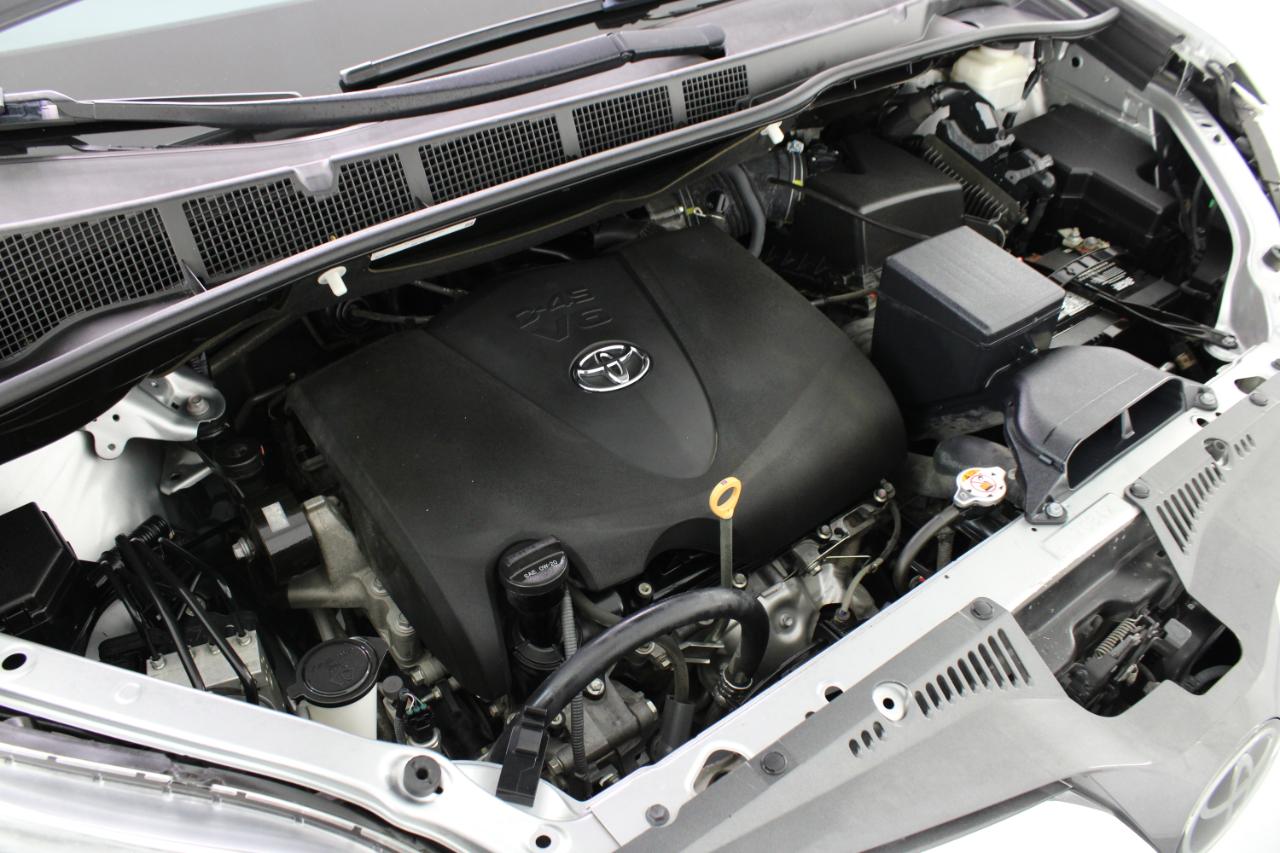 Toyota Sienna XLE Premium FWD 8-Passenger (Natl) 2020