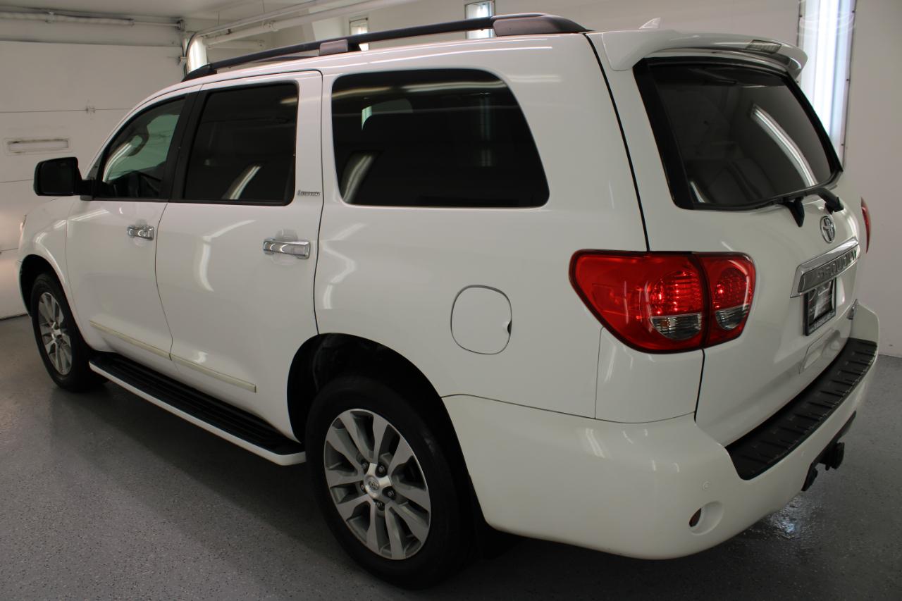 Toyota Sequoia RWD 5.7L Limited (Natl) 2016