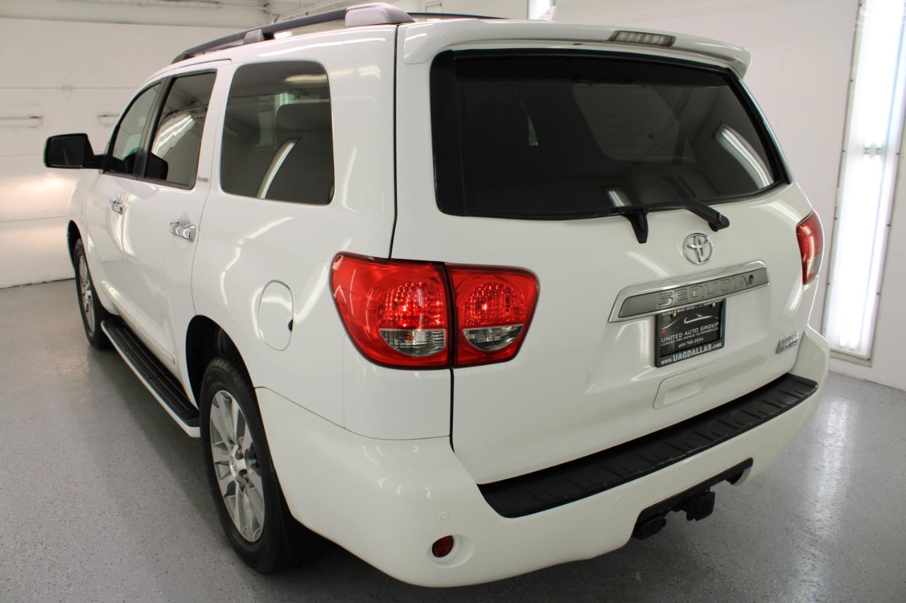 Toyota Sequoia RWD 5.7L Limited (Natl) 2016