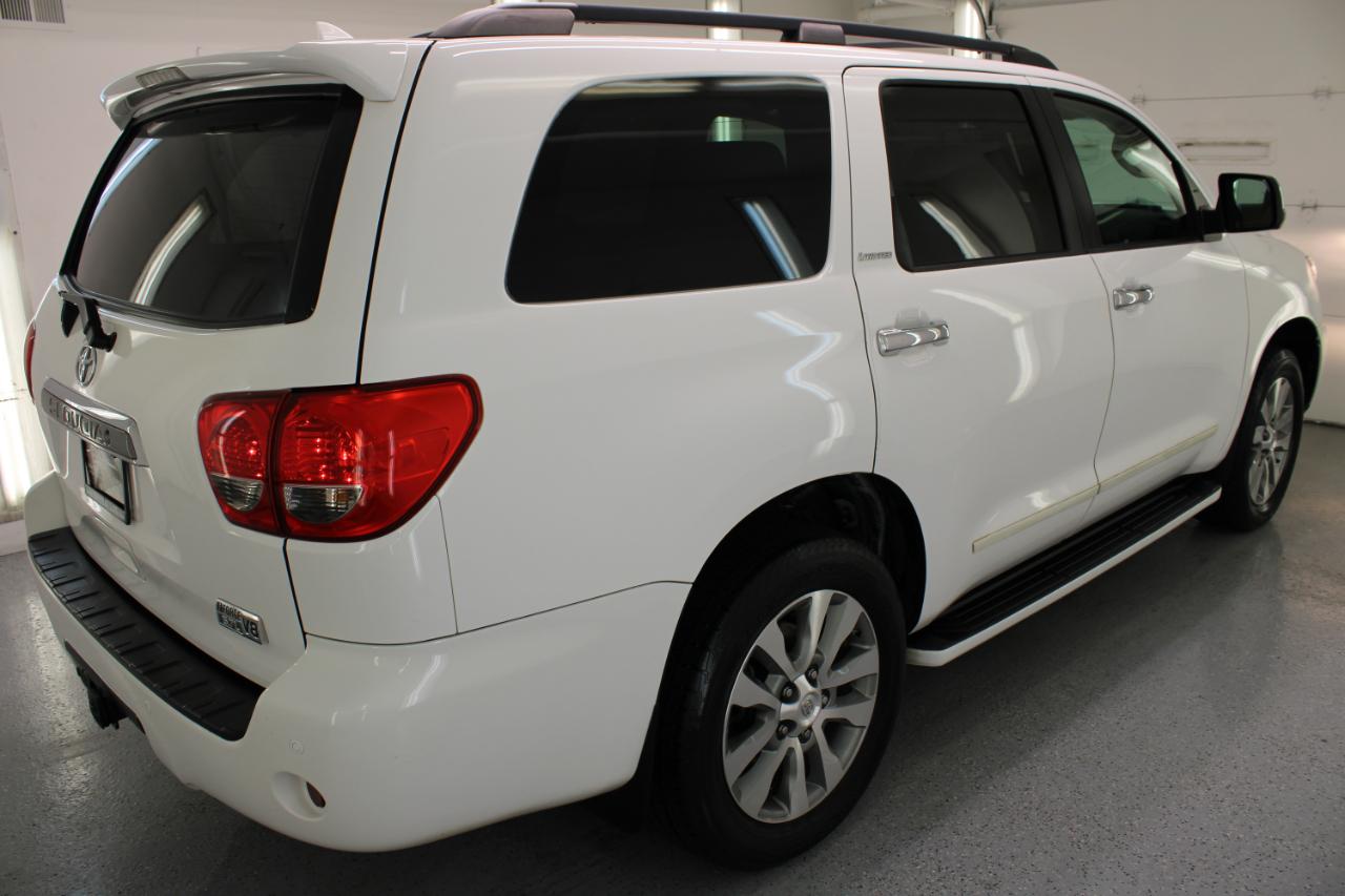 Toyota Sequoia RWD 5.7L Limited (Natl) 2016