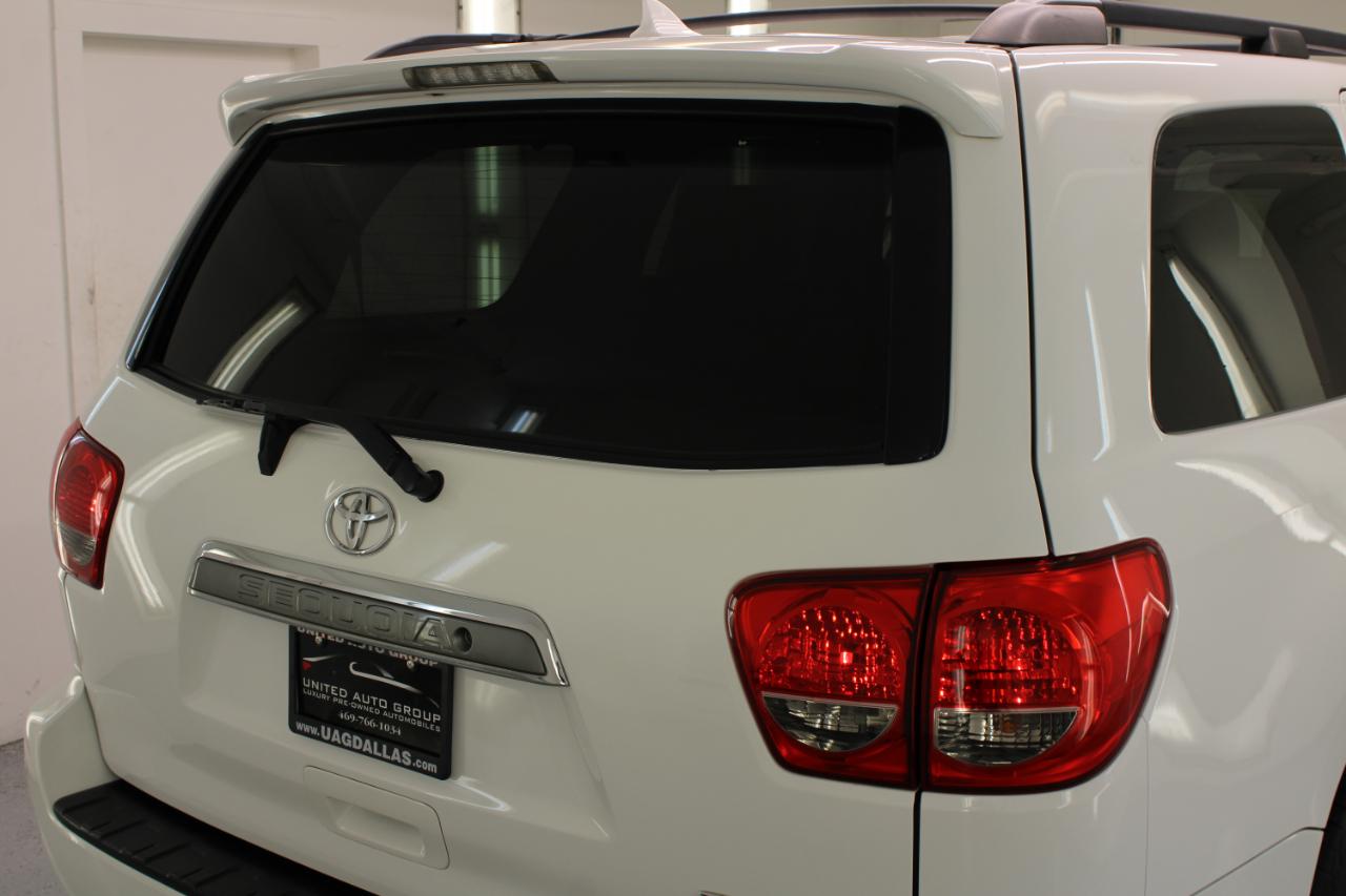 Toyota Sequoia RWD 5.7L Limited (Natl) 2016