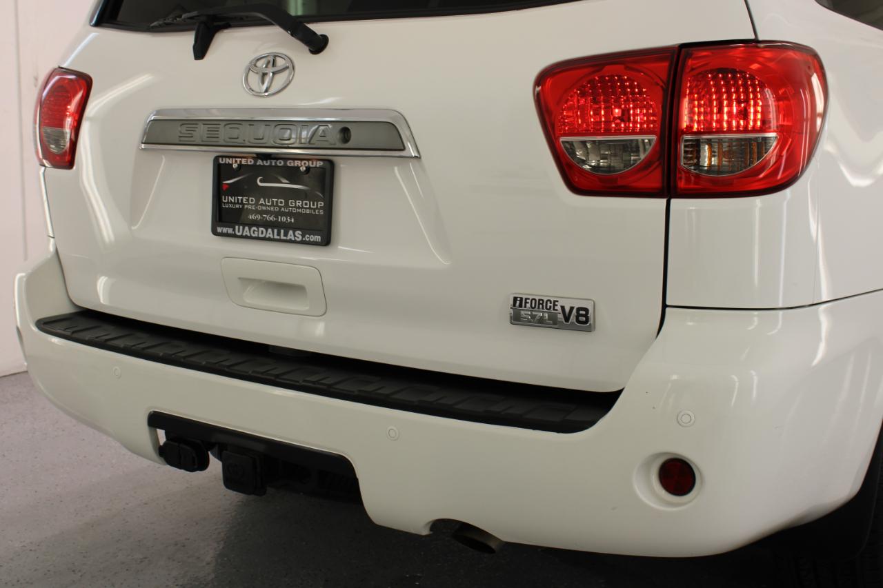 Toyota Sequoia RWD 5.7L Limited (Natl) 2016