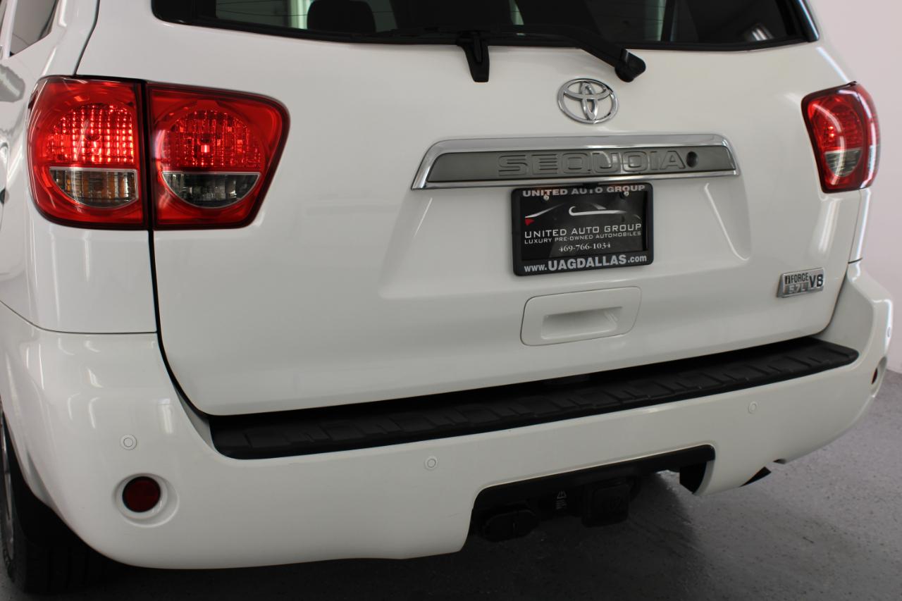 Toyota Sequoia RWD 5.7L Limited (Natl) 2016