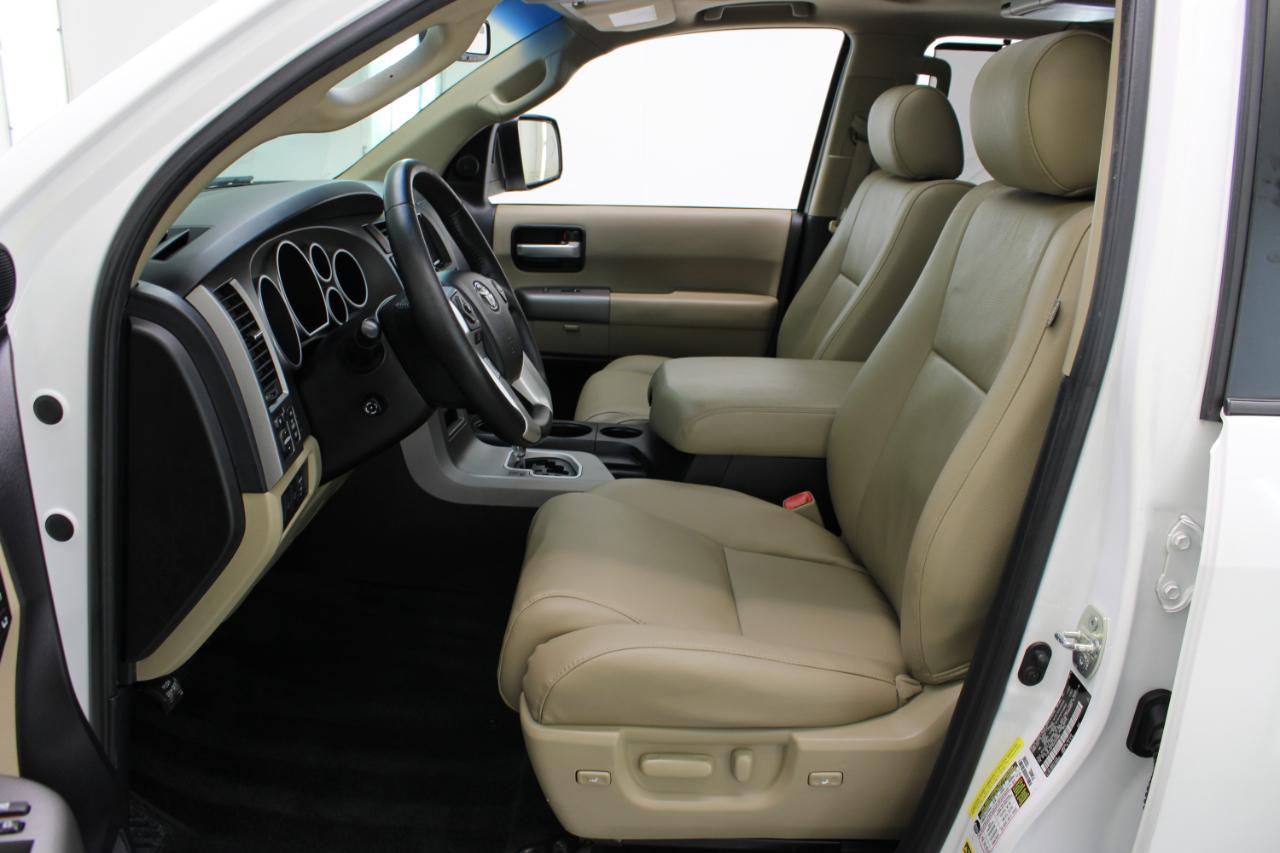 Toyota Sequoia RWD 5.7L Limited (Natl) 2016