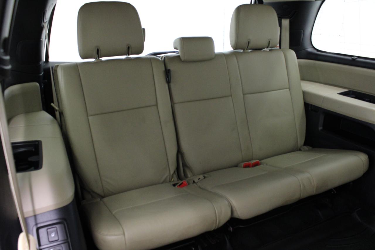 Toyota Sequoia RWD 5.7L Limited (Natl) 2016