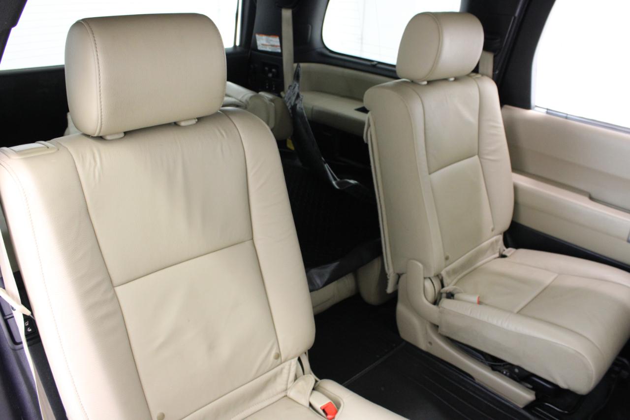 Toyota Sequoia RWD 5.7L Limited (Natl) 2016