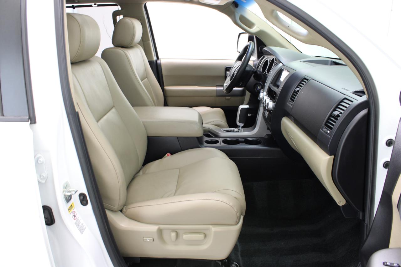 Toyota Sequoia RWD 5.7L Limited (Natl) 2016