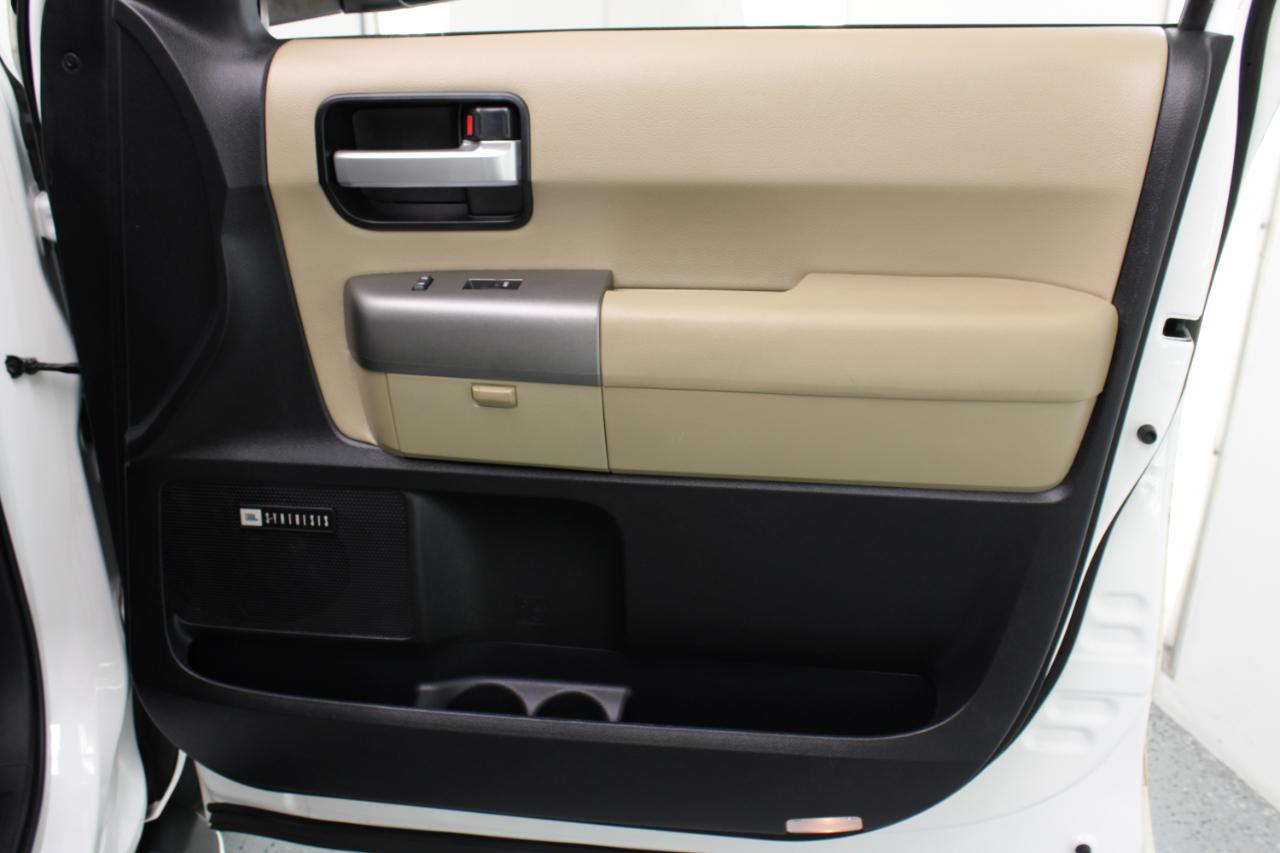 Toyota Sequoia RWD 5.7L Limited (Natl) 2016
