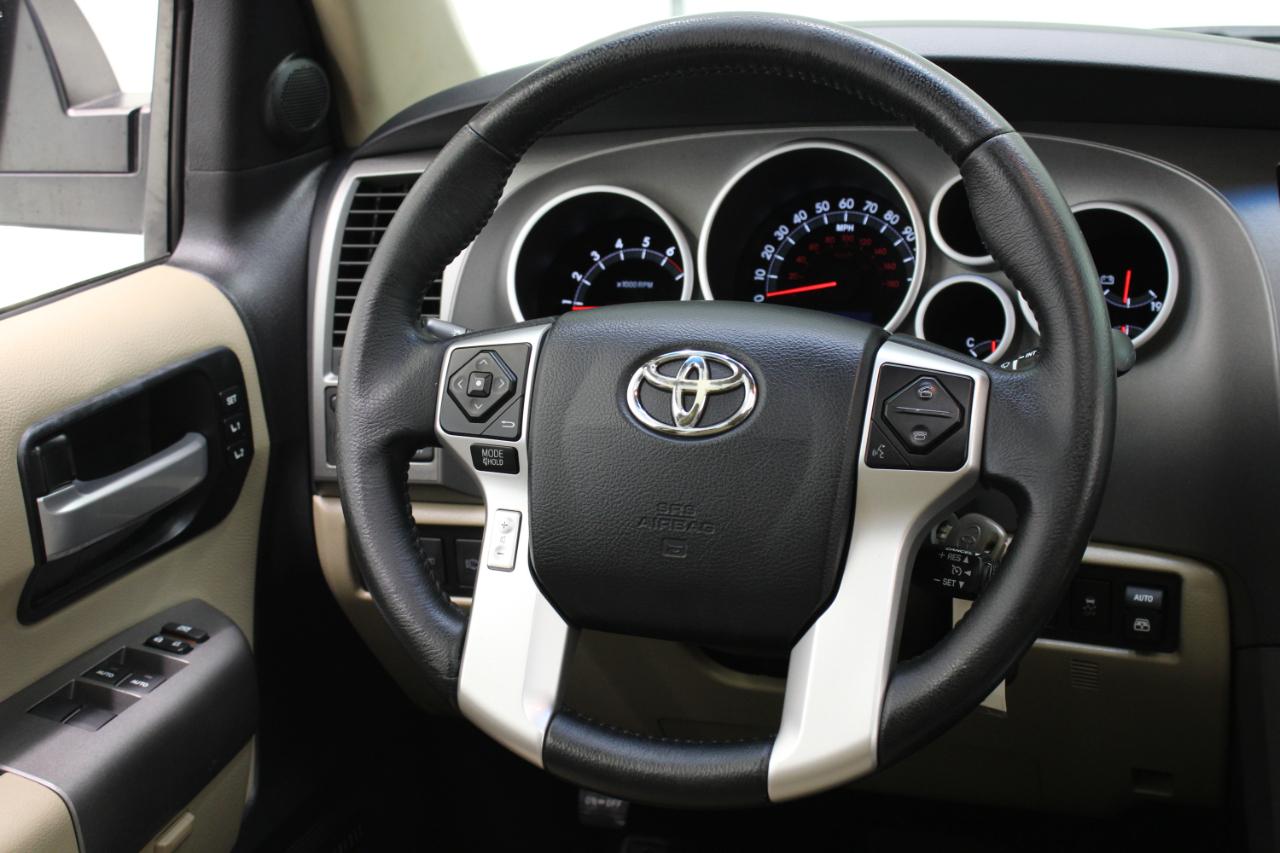 Toyota Sequoia RWD 5.7L Limited (Natl) 2016