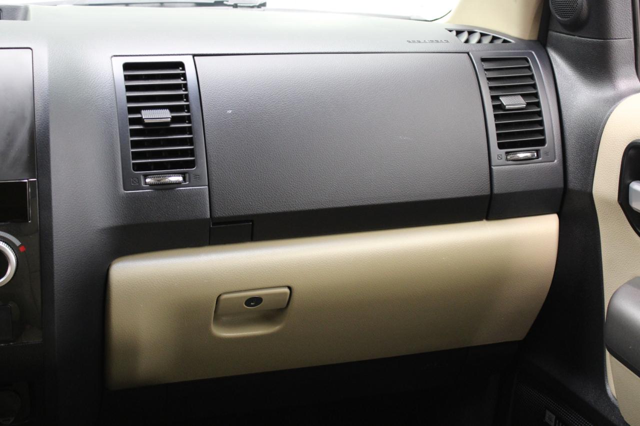 Toyota Sequoia RWD 5.7L Limited (Natl) 2016