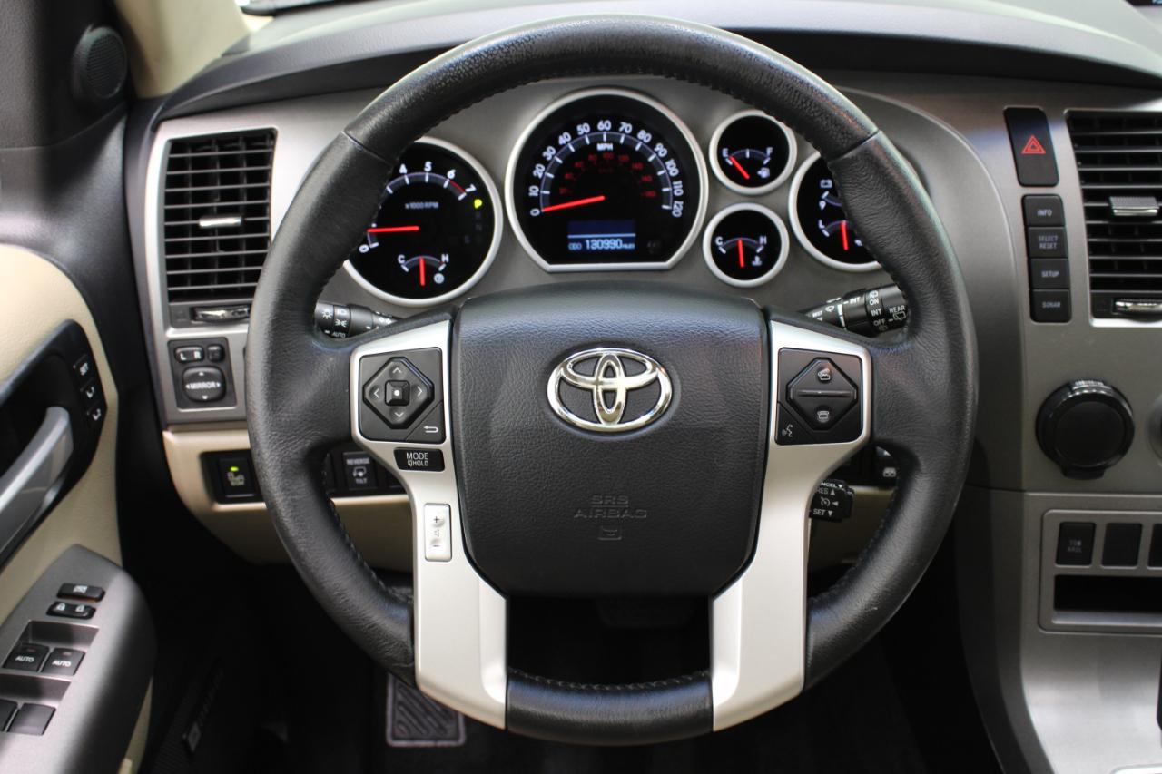 Toyota Sequoia RWD 5.7L Limited (Natl) 2016
