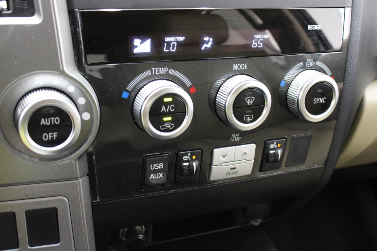 Toyota Sequoia RWD 5.7L Limited (Natl) 2016