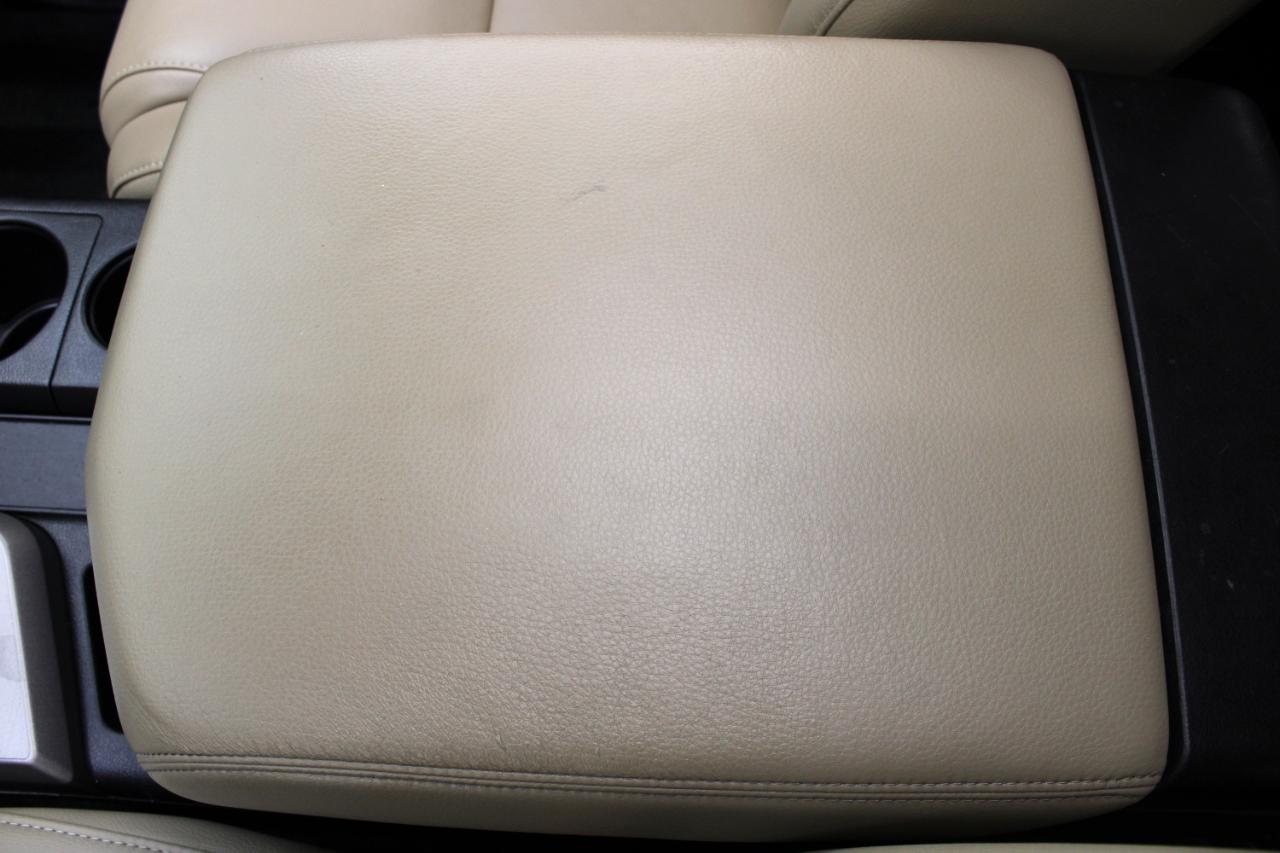 Toyota Sequoia RWD 5.7L Limited (Natl) 2016